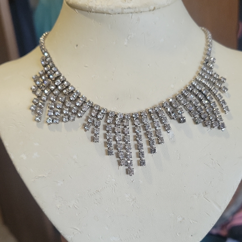15" Vintage Rhinestone Necklace
